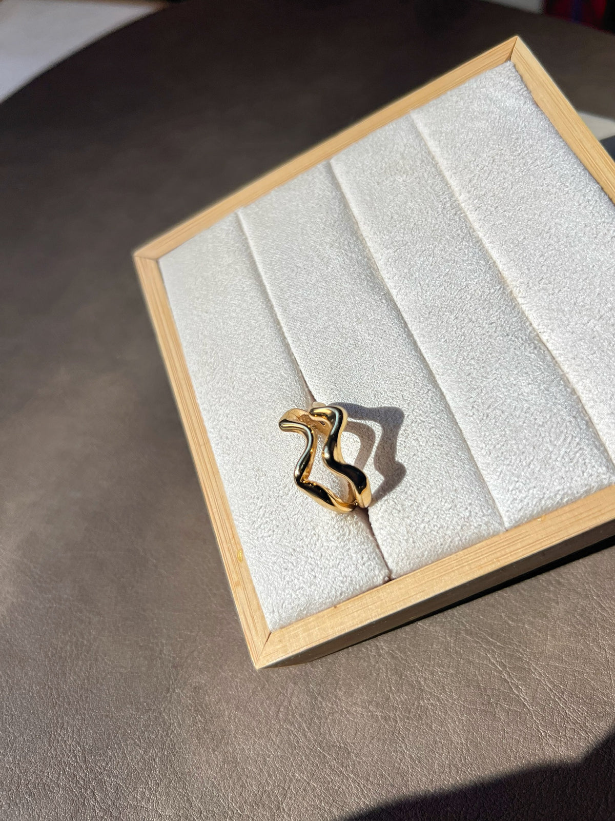 Anel Listras Banho Ouro 18k