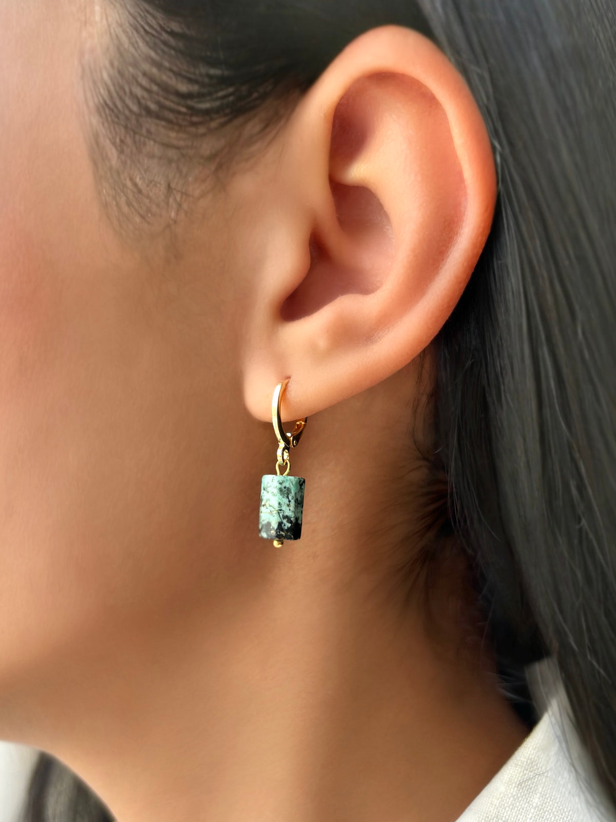Brinco Pedra Turquesa Africana Natural Com Argola