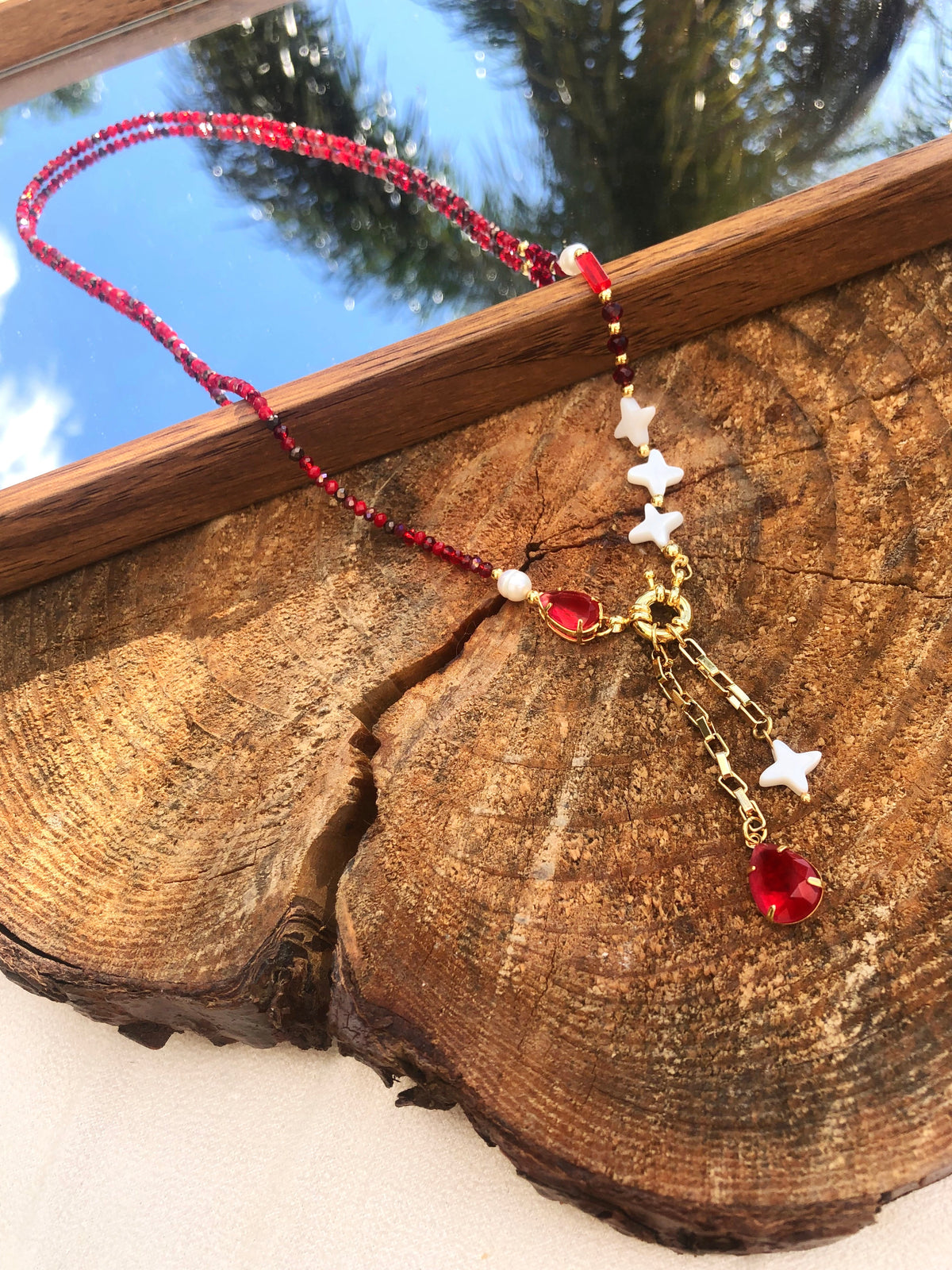 Colar Lais Mix Vermelho Cherry Fecho Bóia E Pingentes Estrela Madrepérola E Gota 55cm