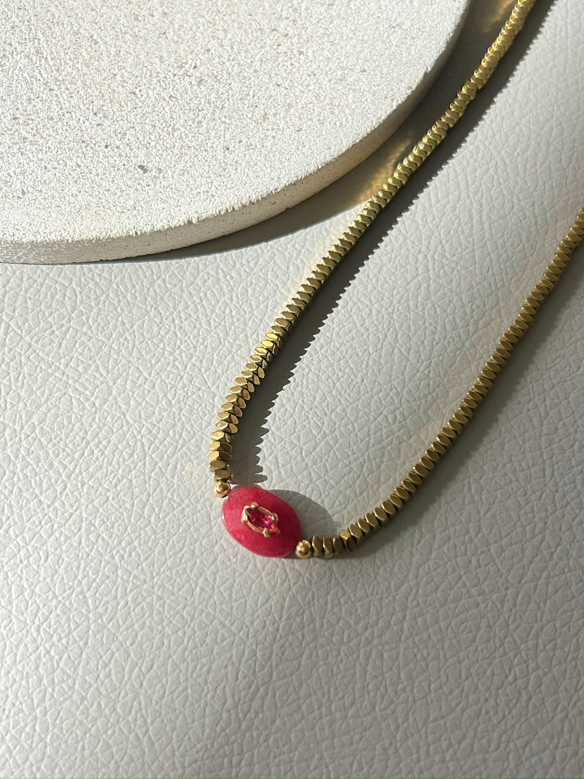 Colar Hematita Com Pedra Natural Jade Rubi 40cm
