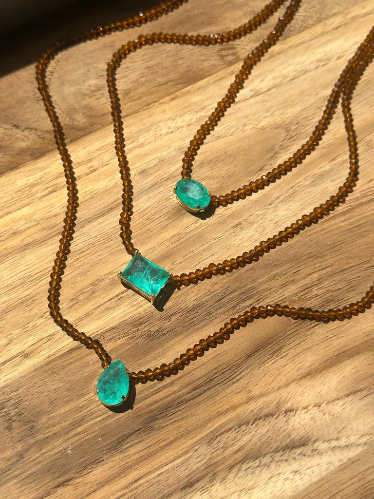 Conjunto De Brinco e Três Colares Cristais Marrom Com Pedras Paraíba Fusion