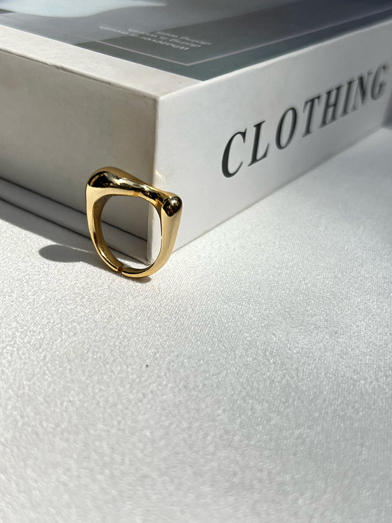 Anel Ondas Orgânico Banho Ouro 18k