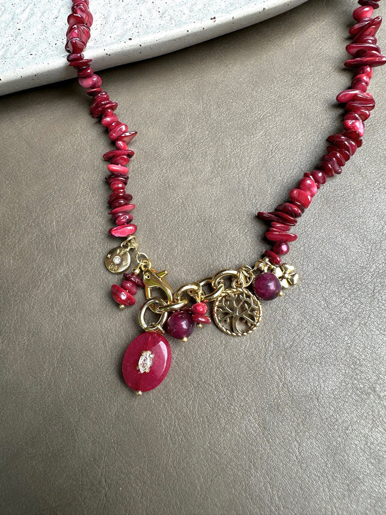Colar Cascalho Vermelho E Pedra Natural Jade Rubi