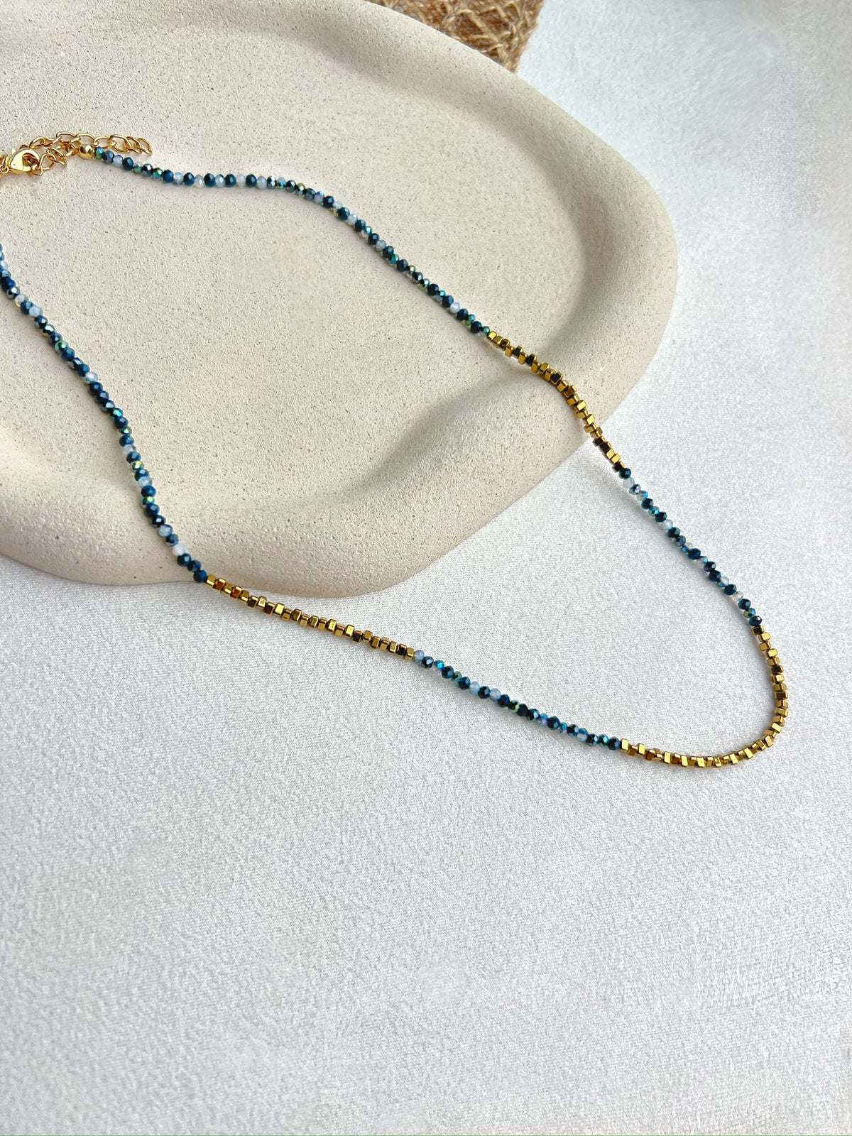 Colar Hematitas Com Mix Cristais Azuis 50cm