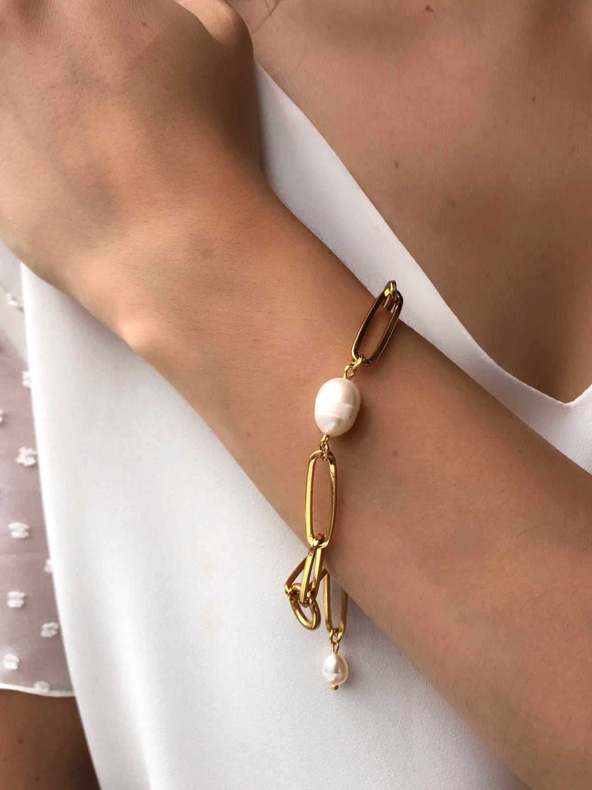 Pulseira Elos Longos E Pérola Água Doce 18cm