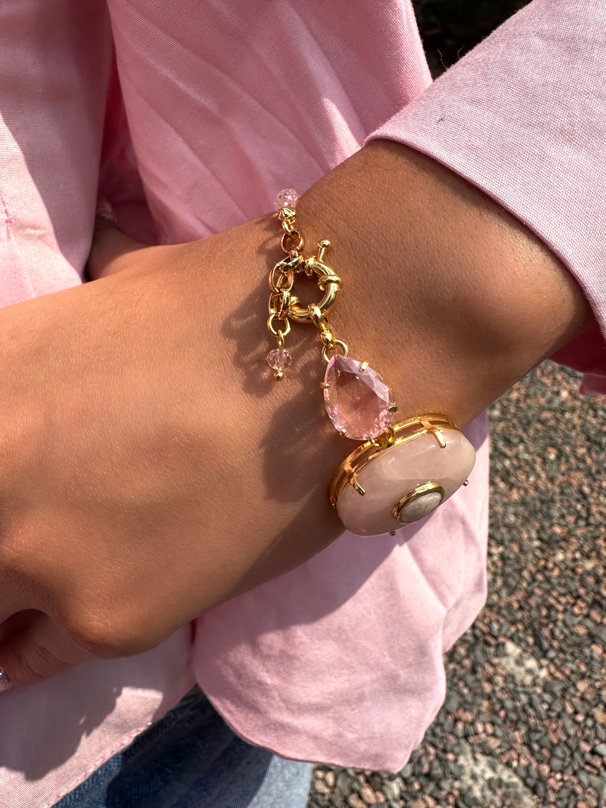 Pulseira Celina Pedra Natural Quartzo Rosa e Gota