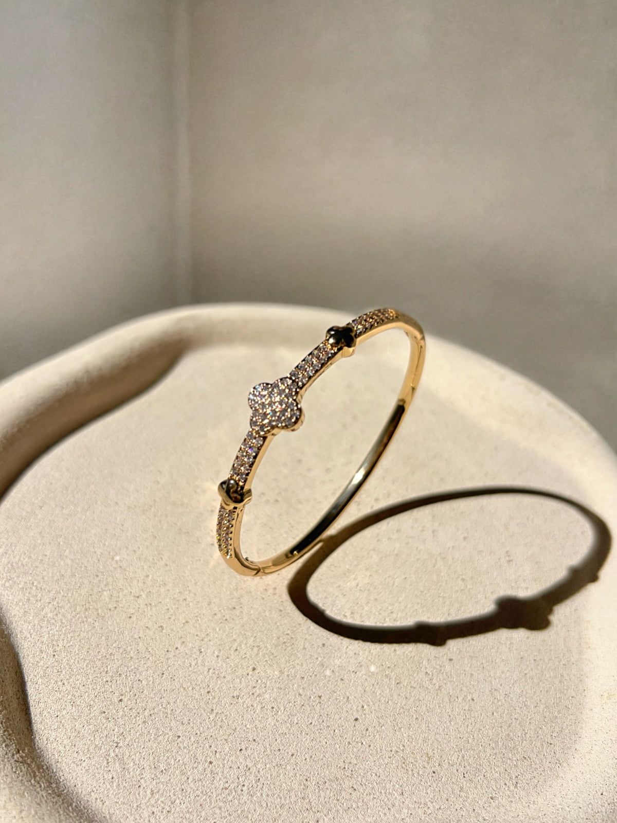 Bracelete Trevo Banho Ouro 18k Cravejado - Tiff Joias