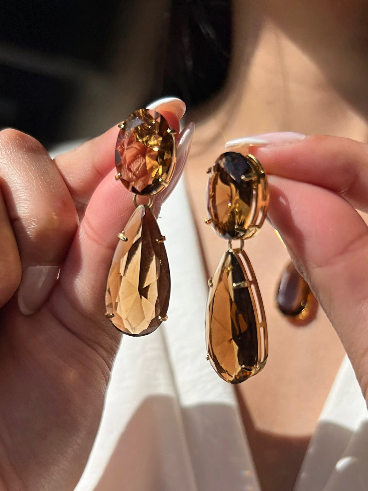 Brinco Oval e Gota Cor Marrom - Tiff Joias