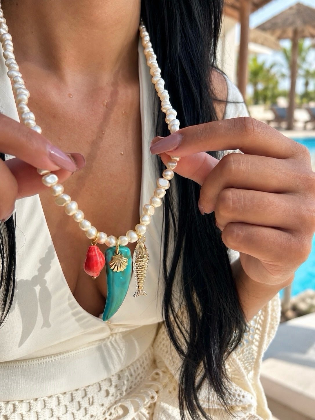 Colar Mini Pérola Barroca Irregular Com Pins Oceano 70cm - Tiff Joias