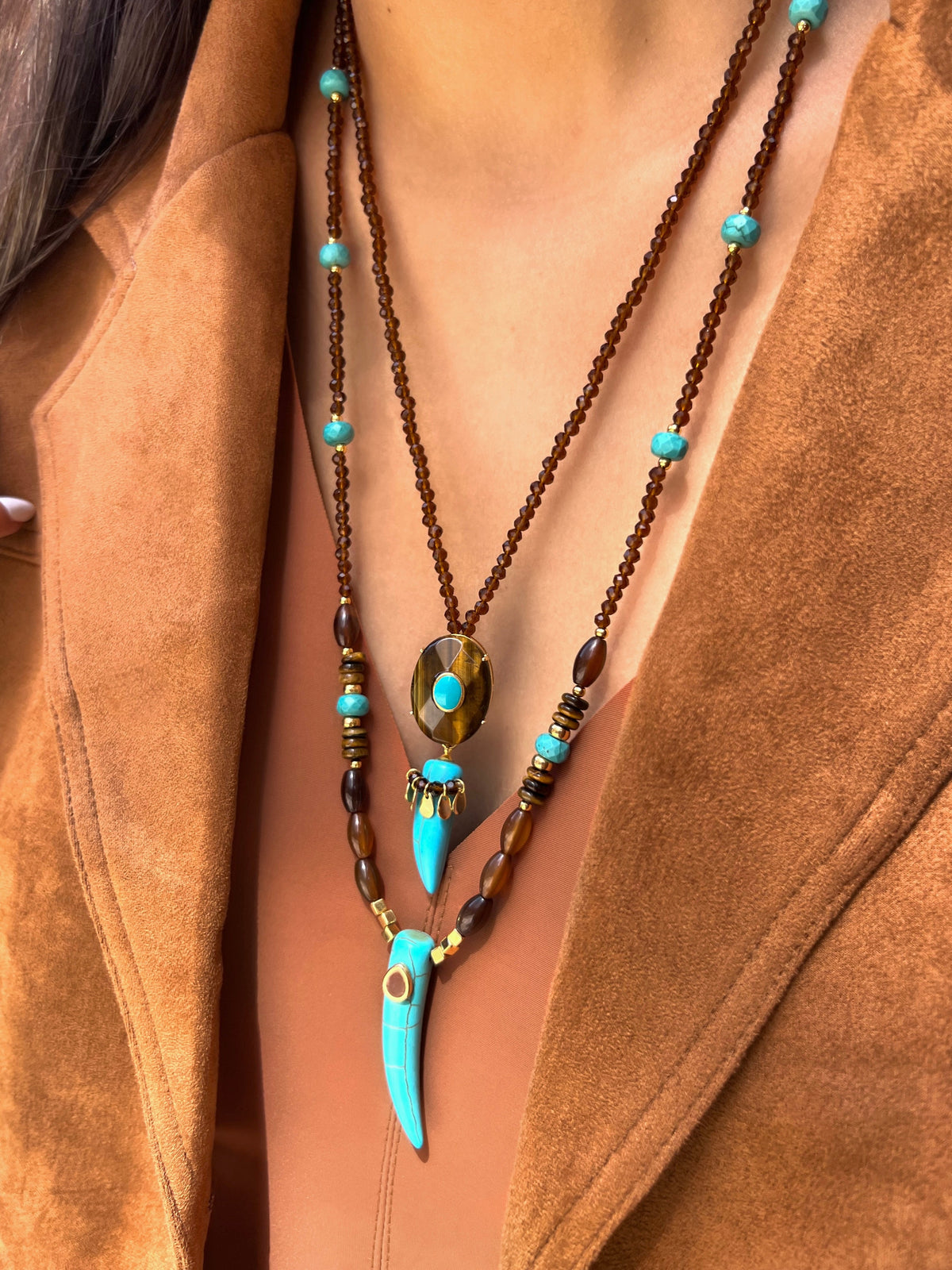 Mix De Dois Colares Olho De Tigre Com Dente Turquesa - Tiff Joias