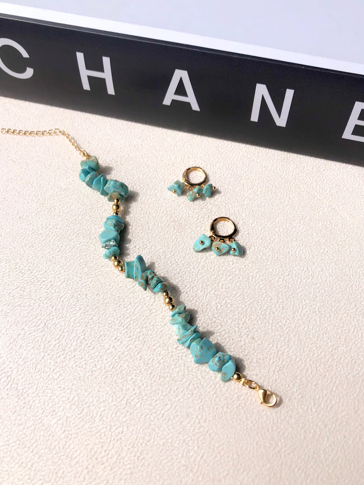 Pulseira Cascalho Turquesa E Detalhes Em Banho Ouro 16cm - Tiff Joias