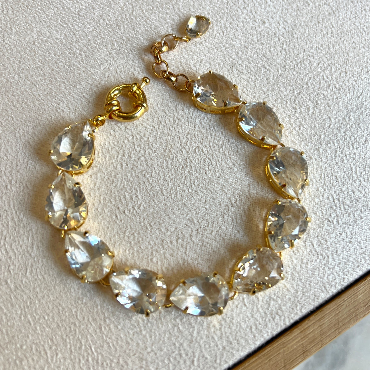 Pulseira Riviera Gotas Cor Cristal E Fecho Bóia 18cm