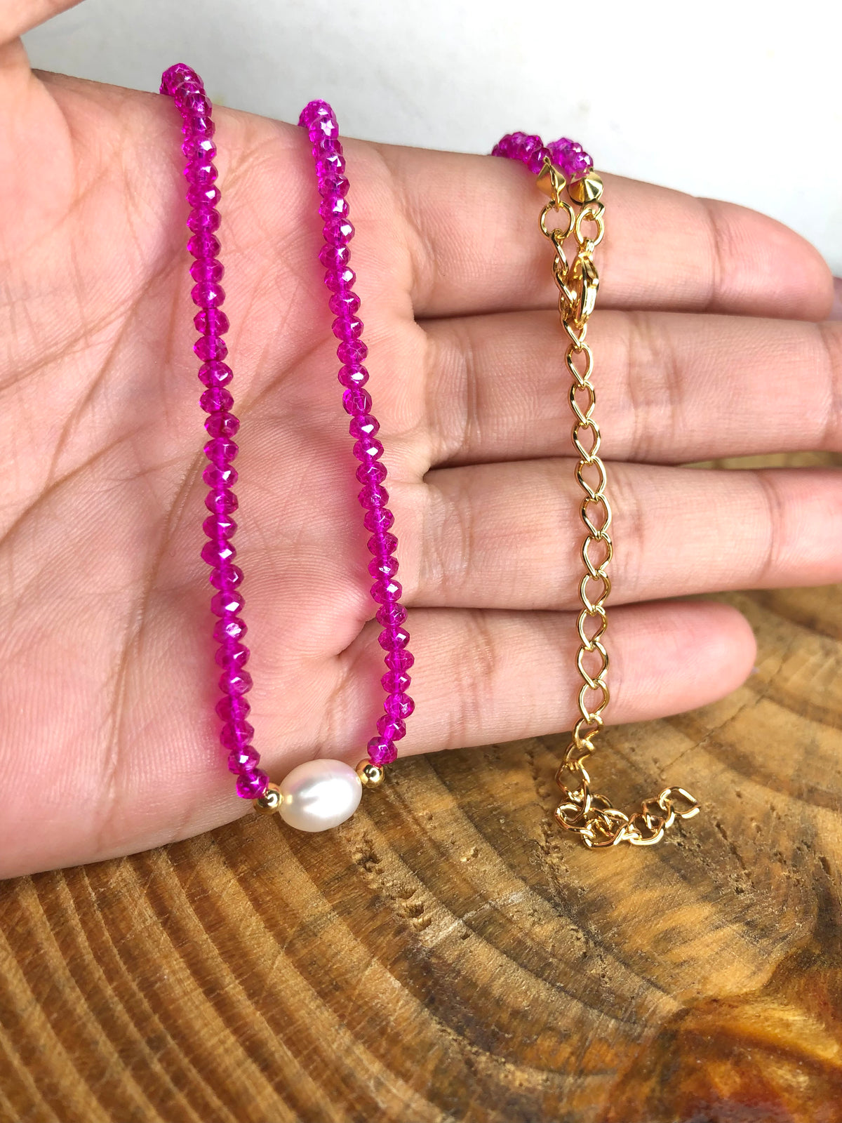 Colar Cristais Pink Com Pérola Água Doce E Detalhes Em Bolinhas