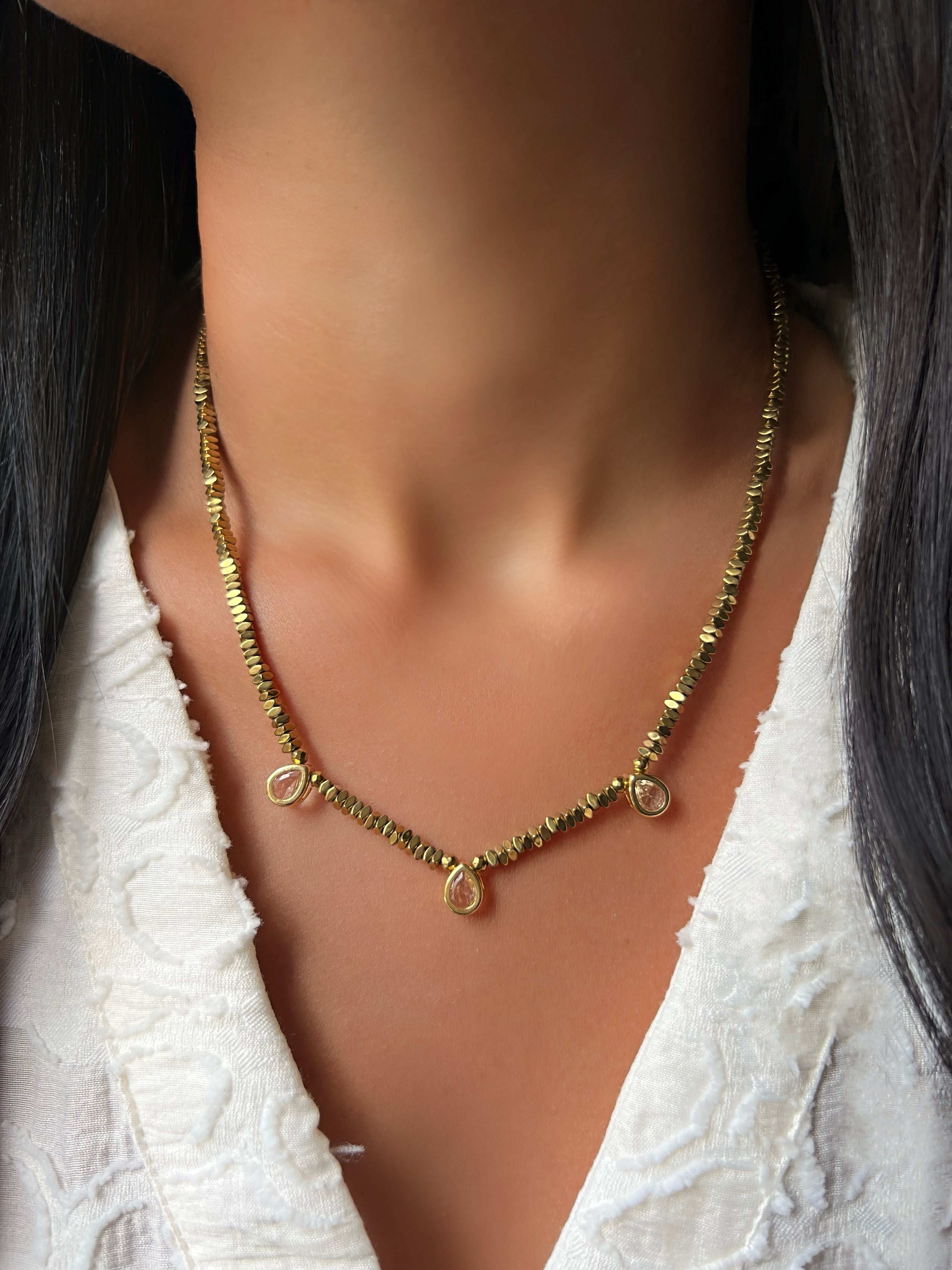 Colar Hematitas Com 3 Gotas Cristal 45cm