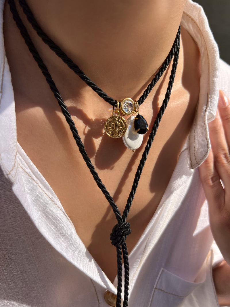 Colar Cordão Longo Cor Ônix