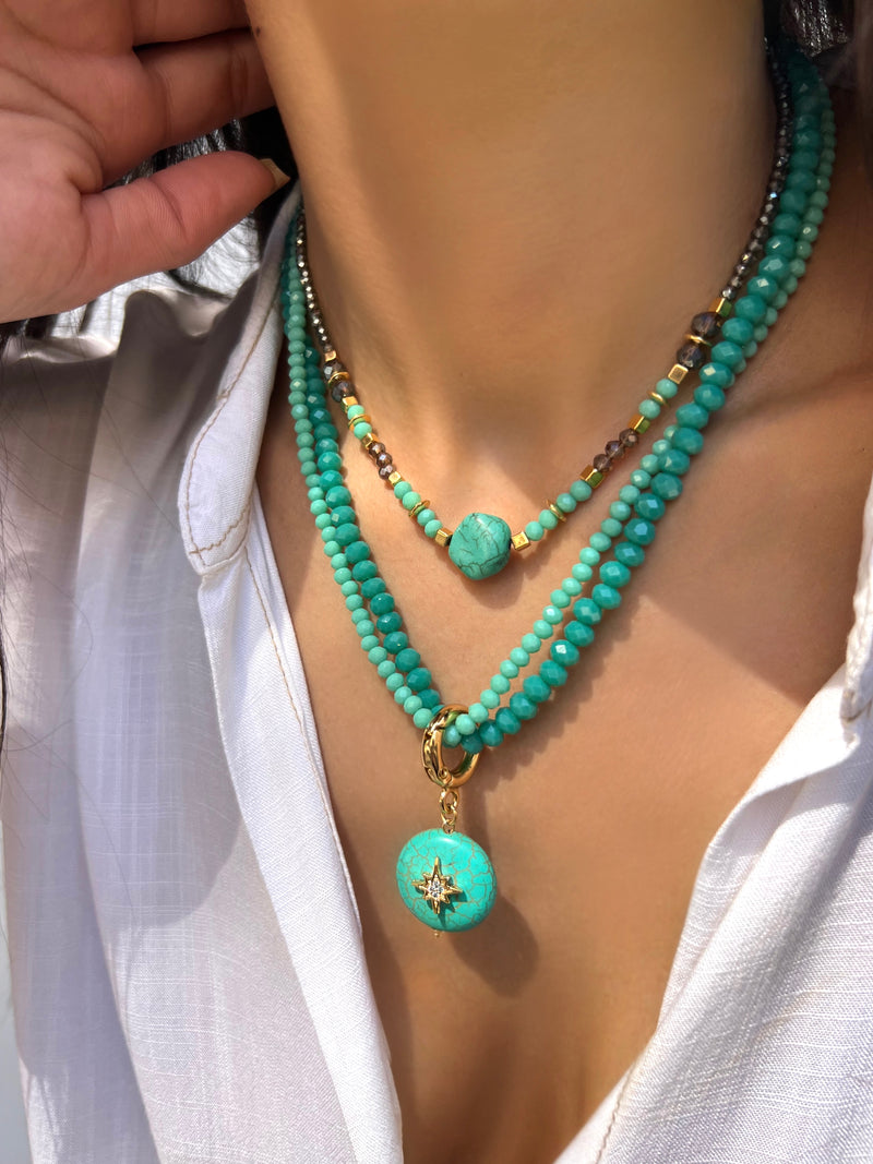 Mix De Dois Colares Cristais E Pedra Turquesa E Tons Avelã