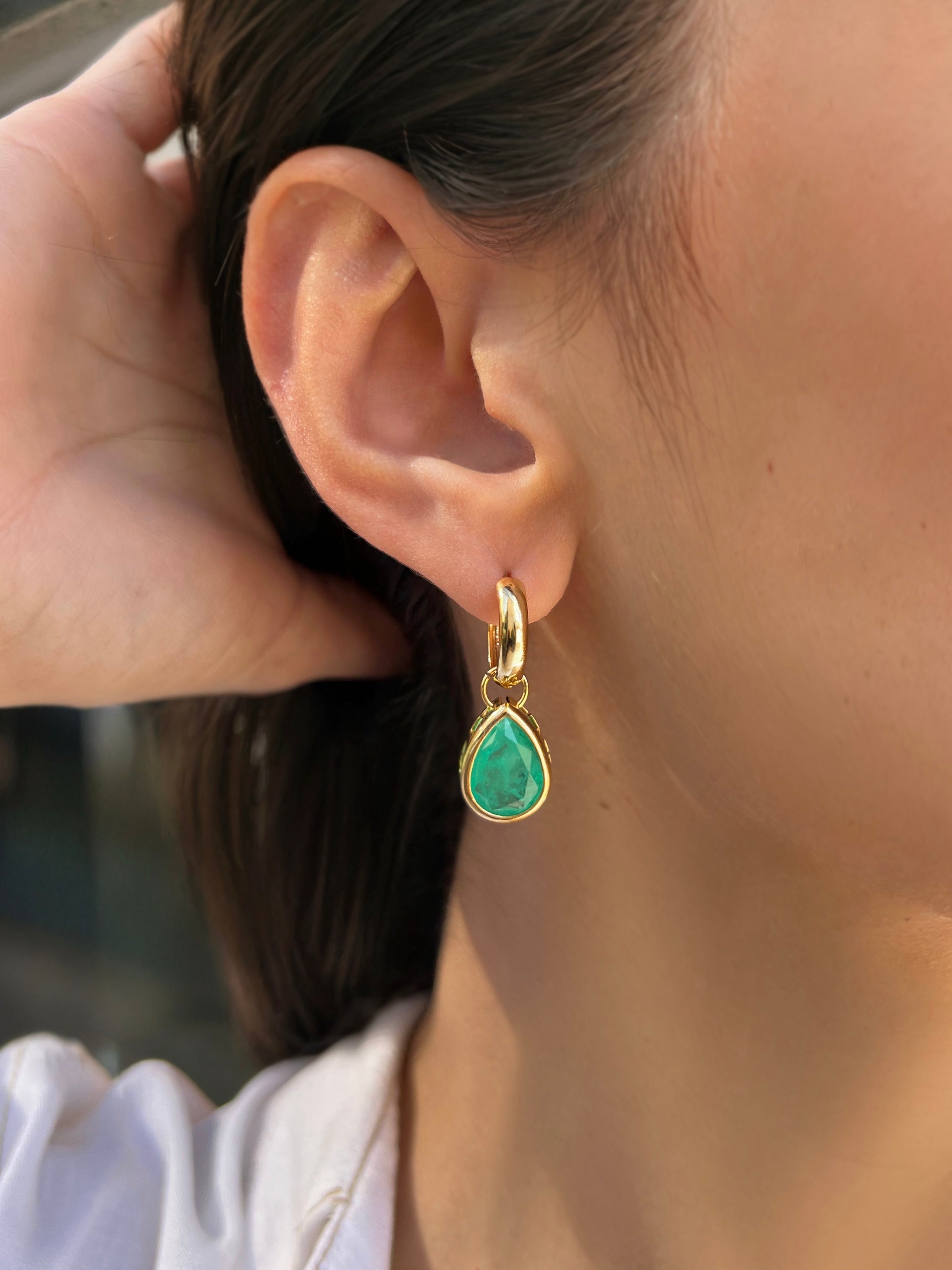 Brinco Argola Com Gota Fusion Cor Verde Paraíba