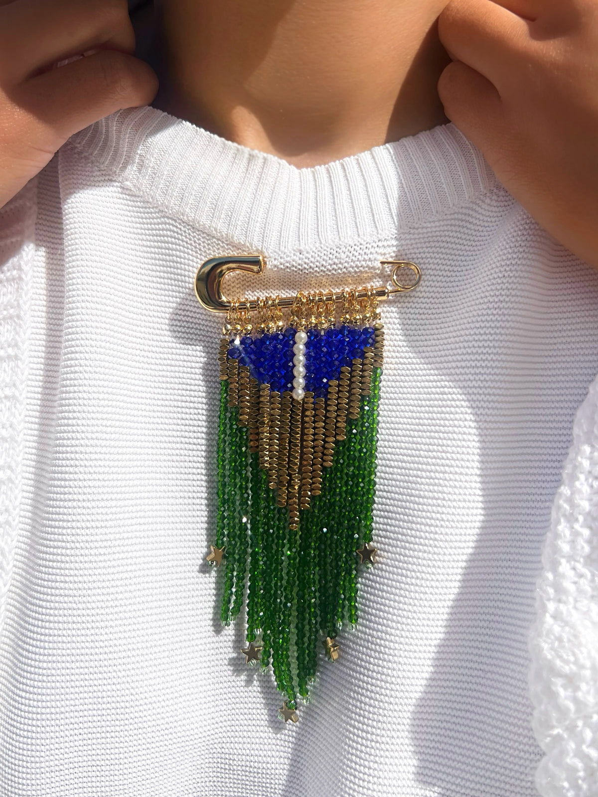 Broche Bandeira Brasil Com Hematitas e Estrelas