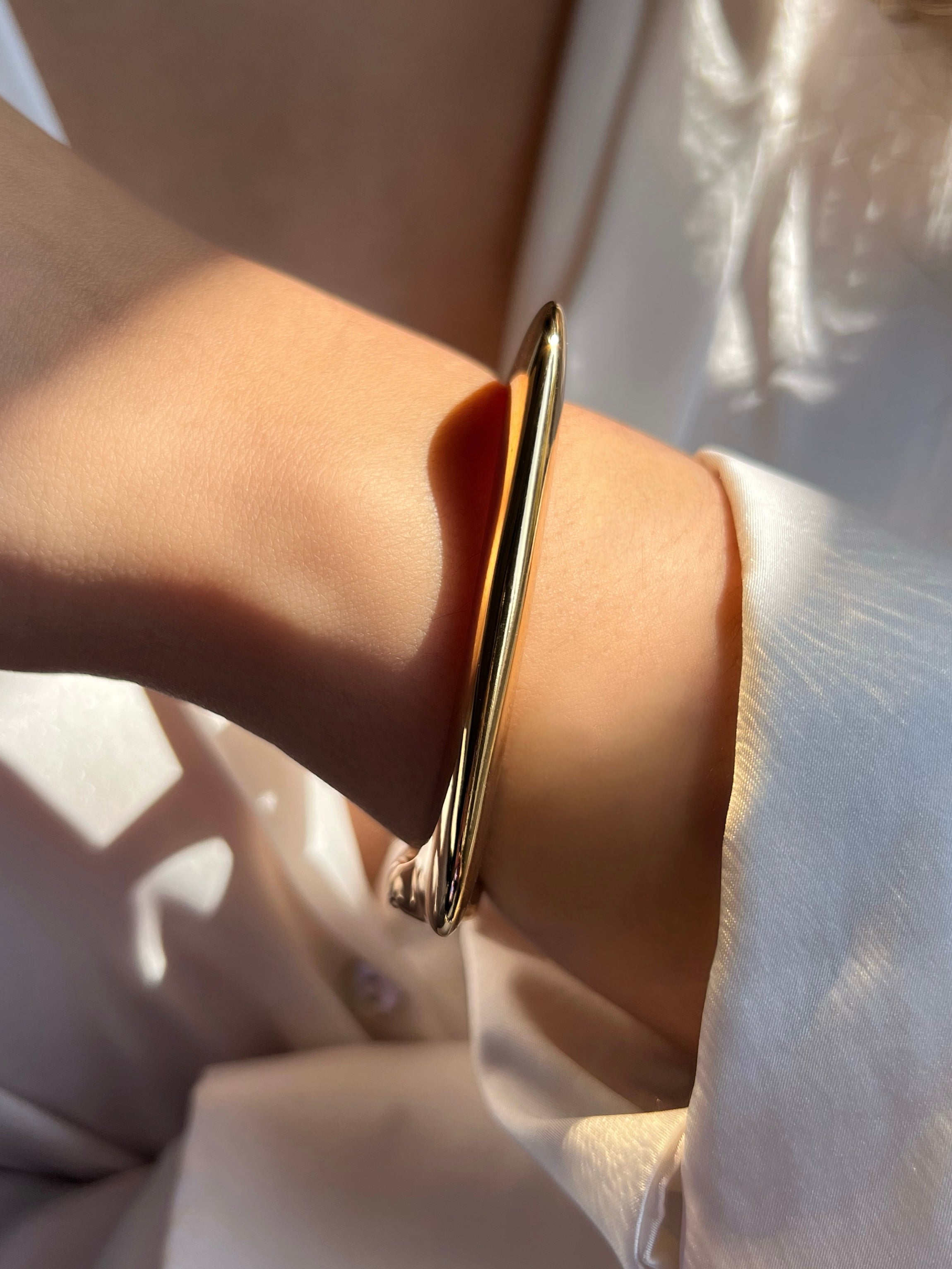 Bracelete Quadrado Orgânico Ouro 18k