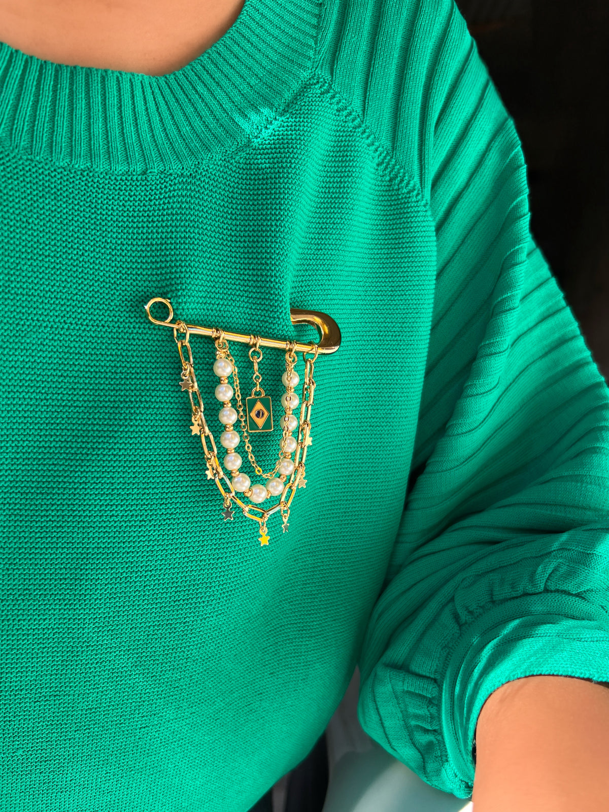 Broche Brasil Com S Pérolas e Correntes