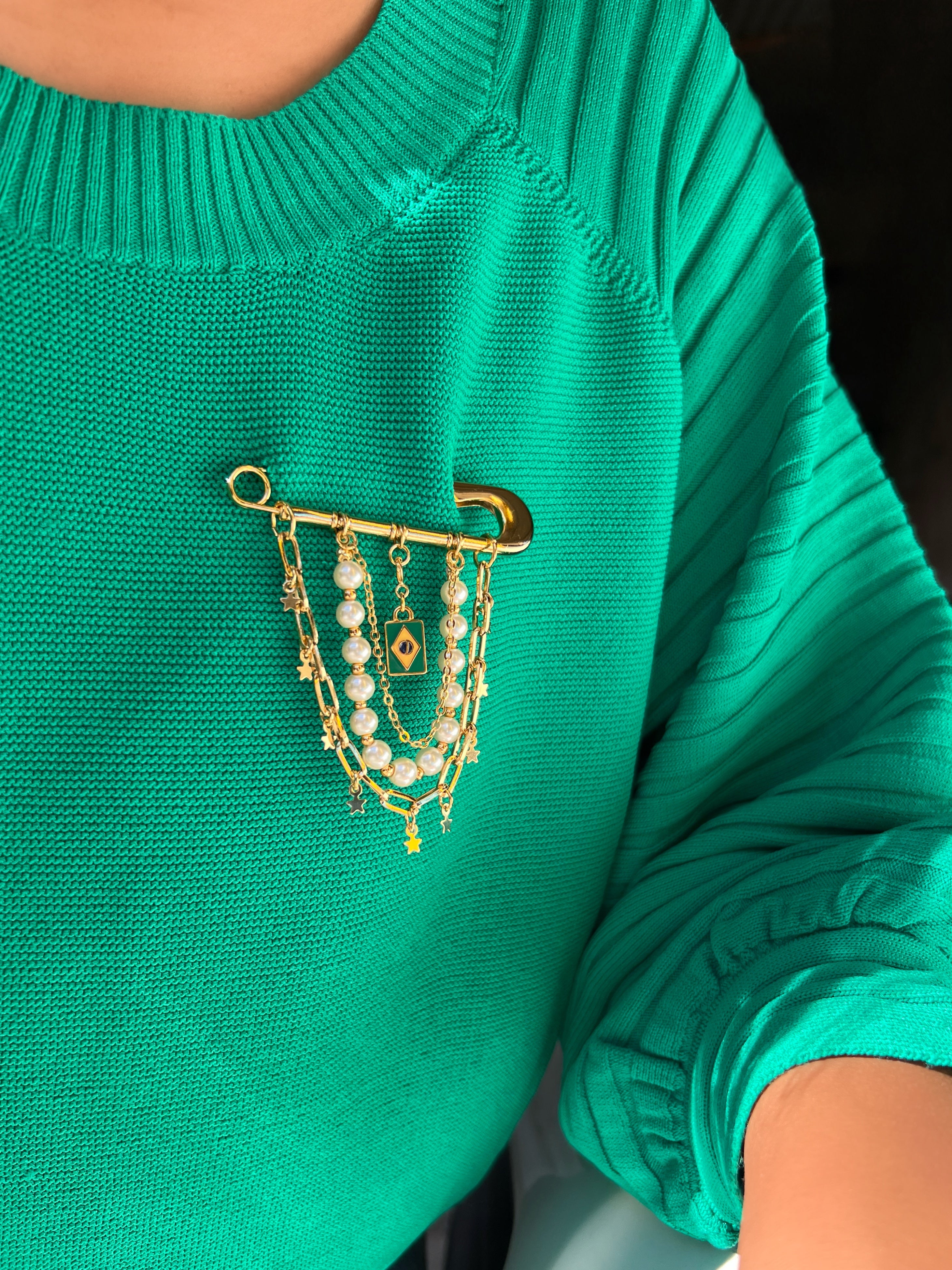 Broche Brasil Com S Pérolas e Correntes