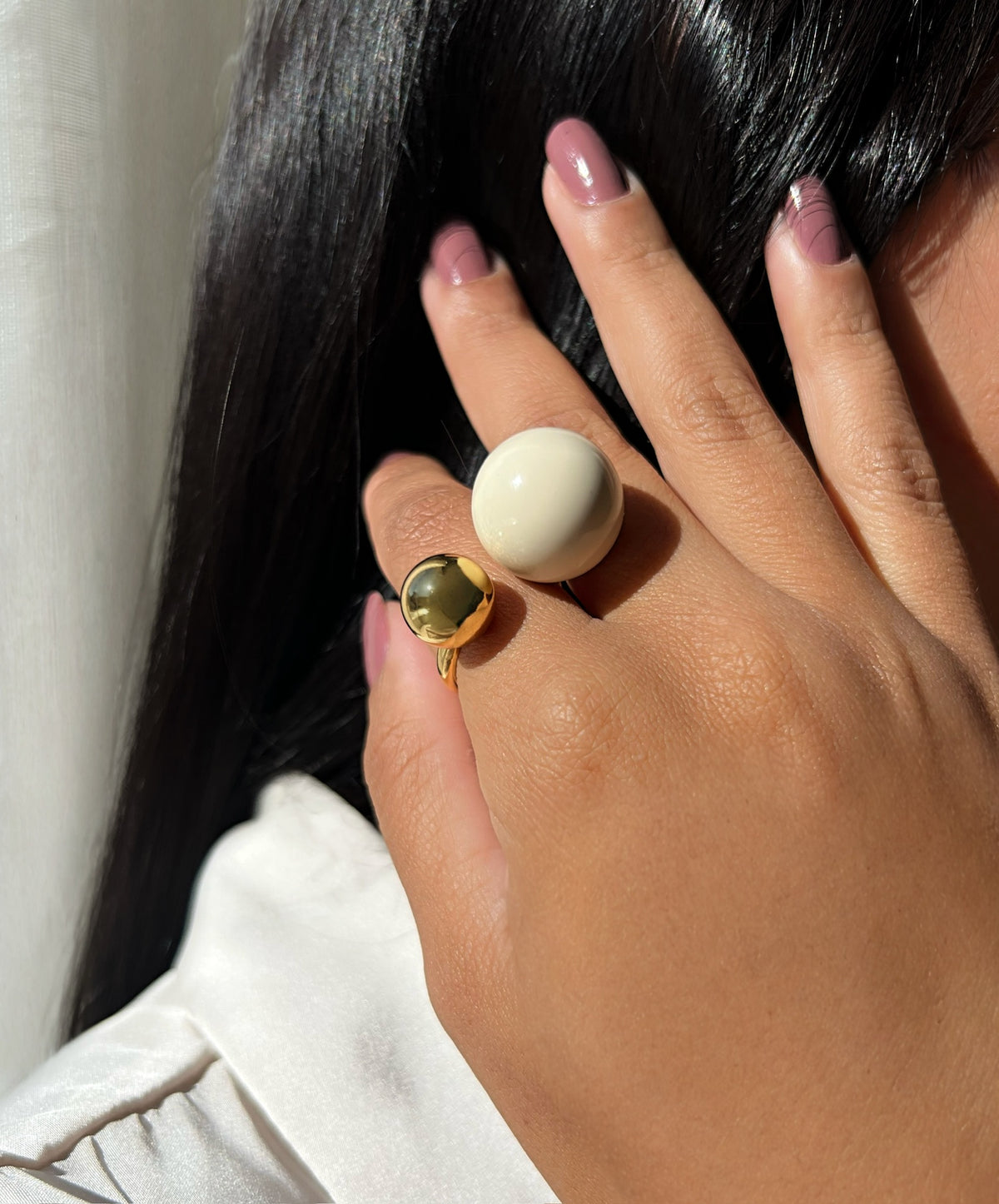 Anel Esfera Branca Banho Ouro 18k