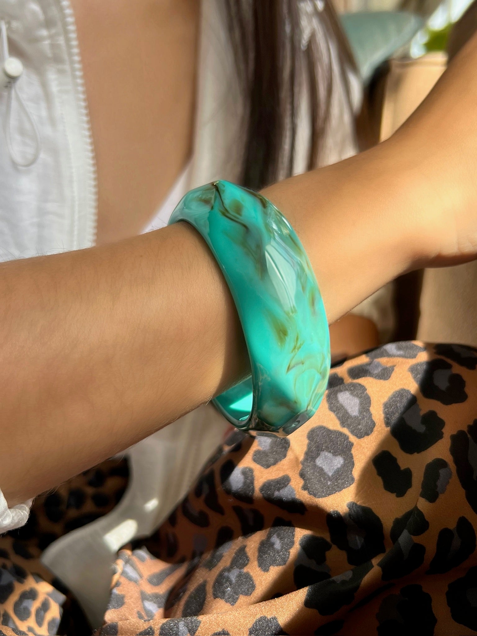Bracelete Acrílico Redondo Cor Turquesa