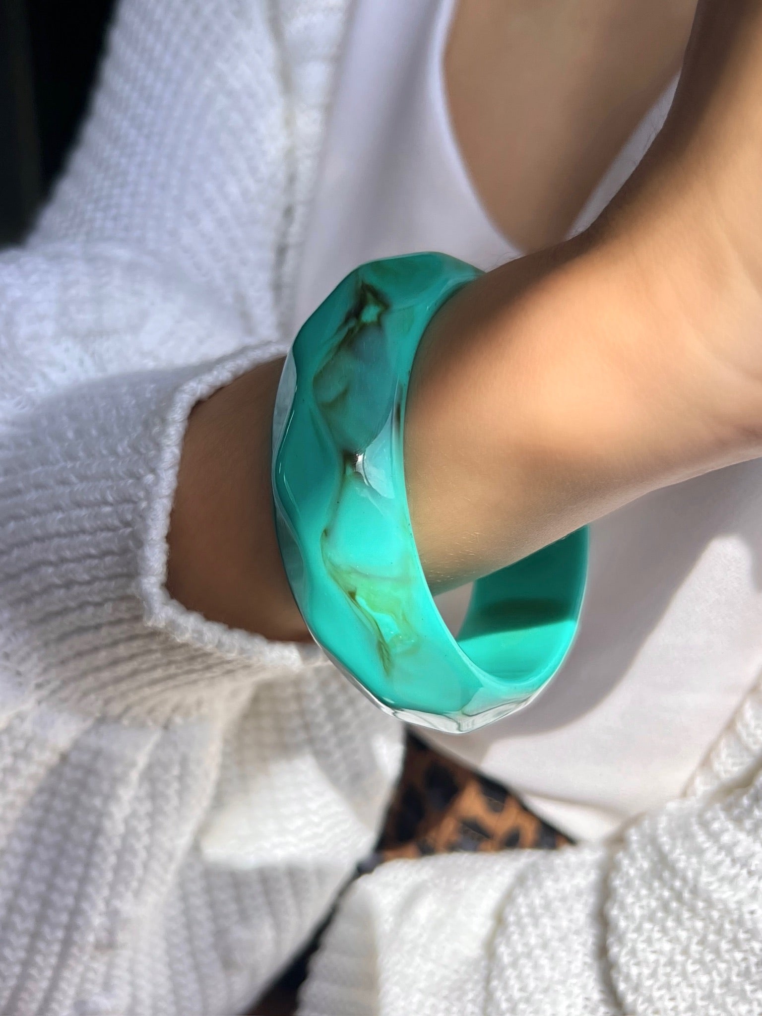 Bracelete Acrílico Redondo Cor Turquesa