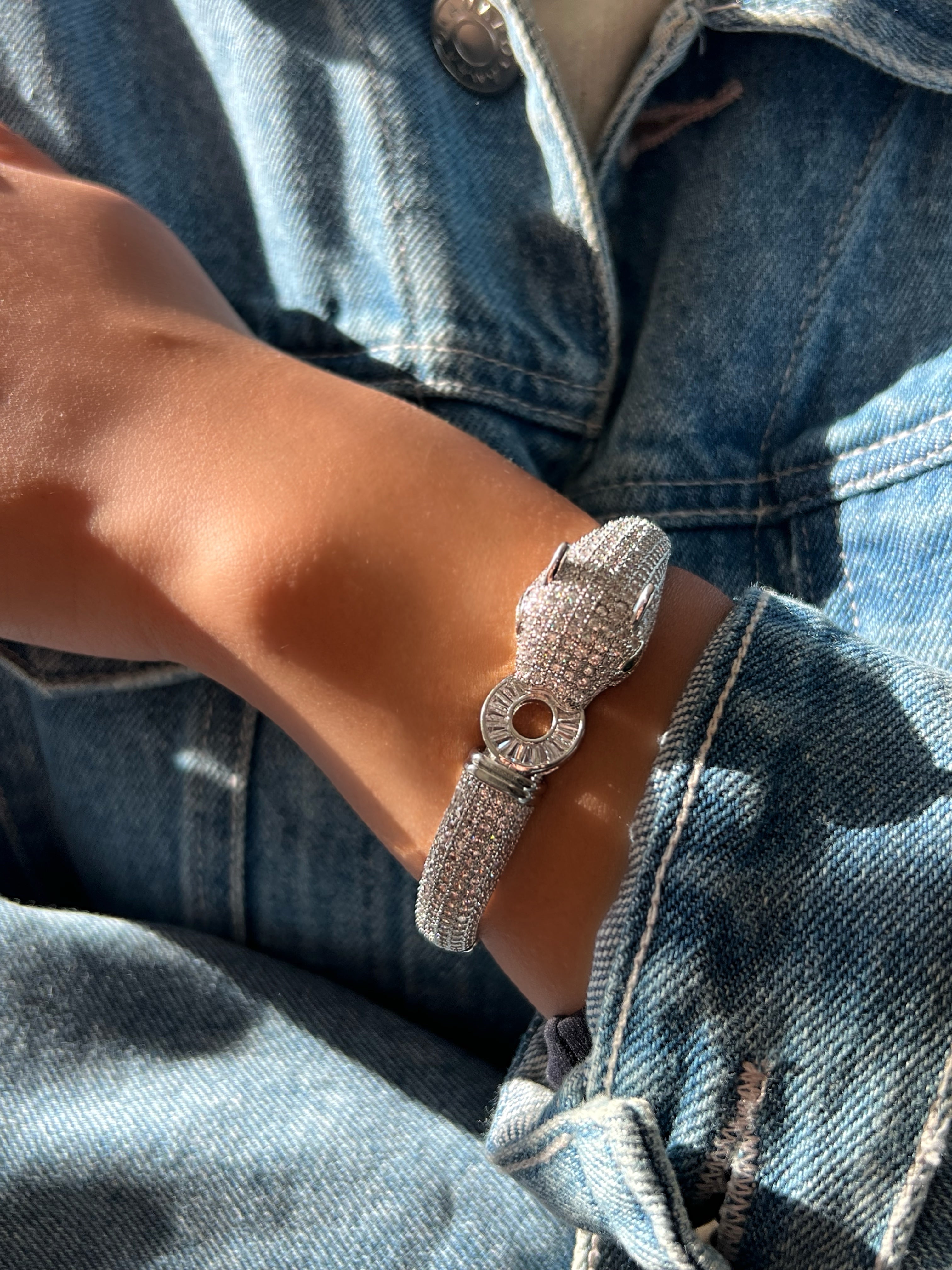 Bracelete Pantera Cravejado Com Zircônias