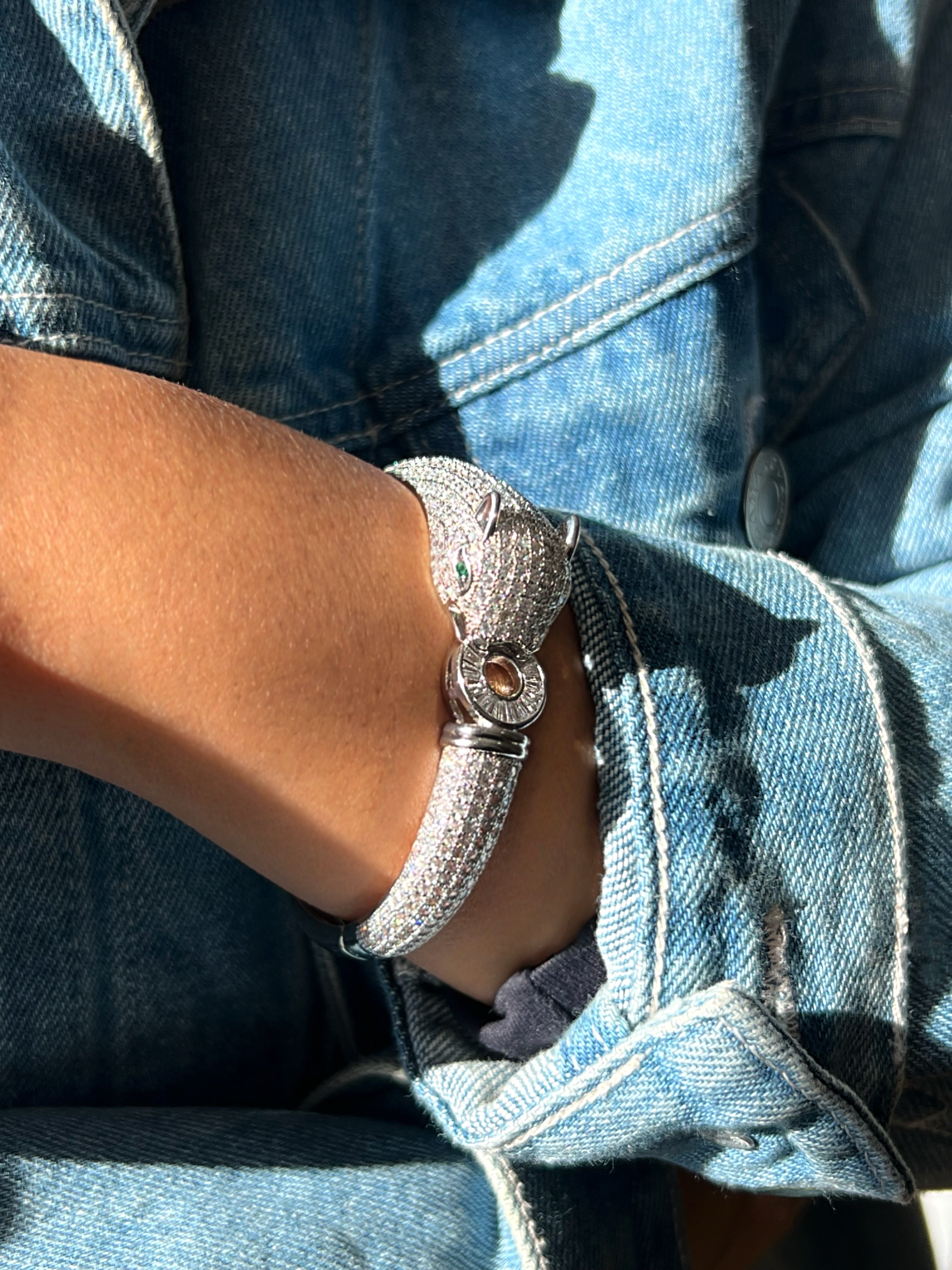 Bracelete Pantera Cravejado Com Zircônias