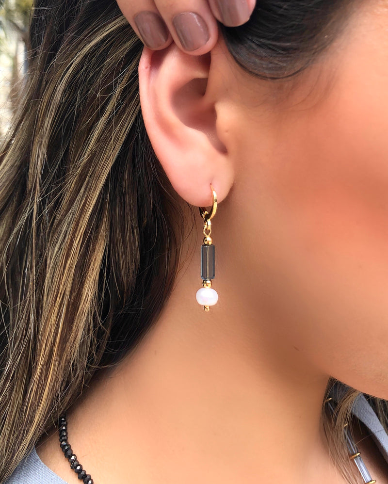 Brinco Isabela Canutilho Cinza E Pérola