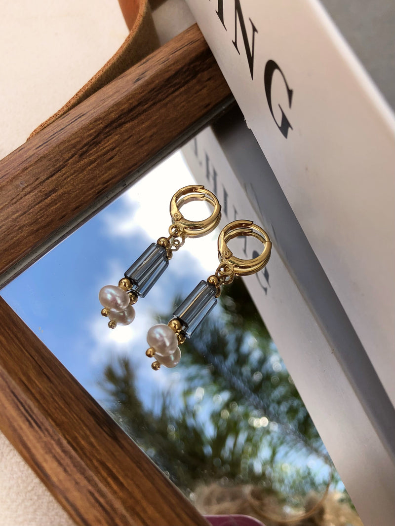 Brinco Isabela Canutilho Cinza E Pérola