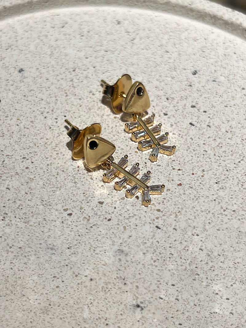 Brinco Peixe Sardinha E Zircônias