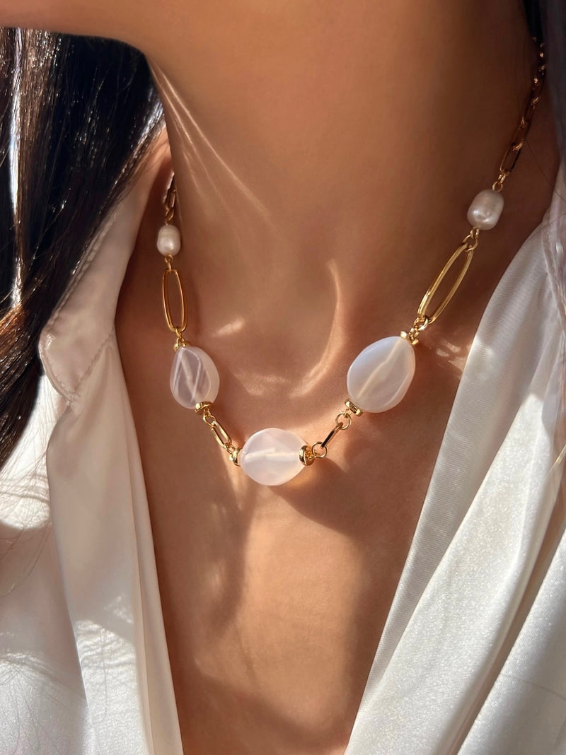 Colar Pedra Ágata Branca Curto 40cm