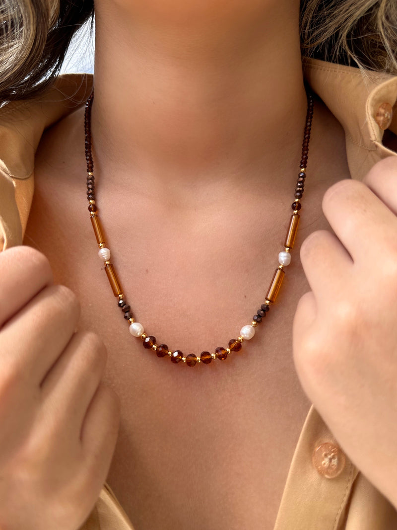 Colar Carol Cristais Lapidados Marrom 50cm