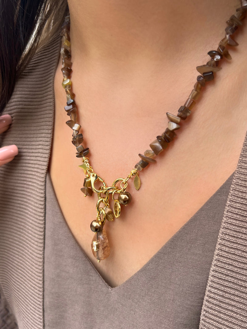 Colar Cascalho E Pedras Naturais Ágata Marrom 50cm