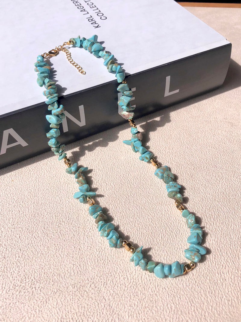 Colar Cascalho Turquesa E Detalhes Em Banho Ouro 42cm