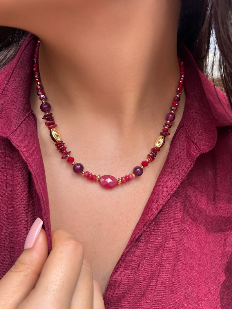 Colar Com Cristais E Pedras Naturais Com Jade Rubi 45cm