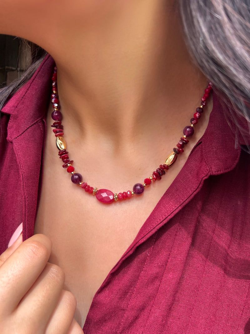 Colar Com Cristais E Pedras Naturais Com Jade Rubi 45cm