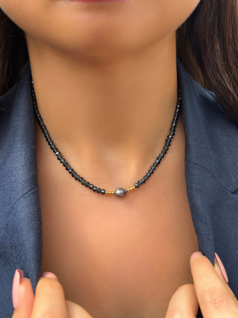 Colar Cristais Cor Montana E Pérola Natural Cinza 40cm