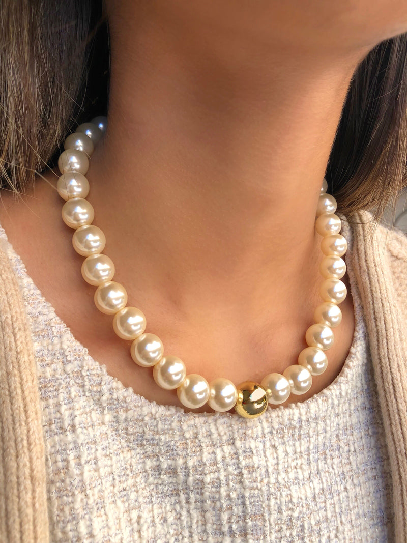 Colar De Pérolas Bola Ouro 40cm