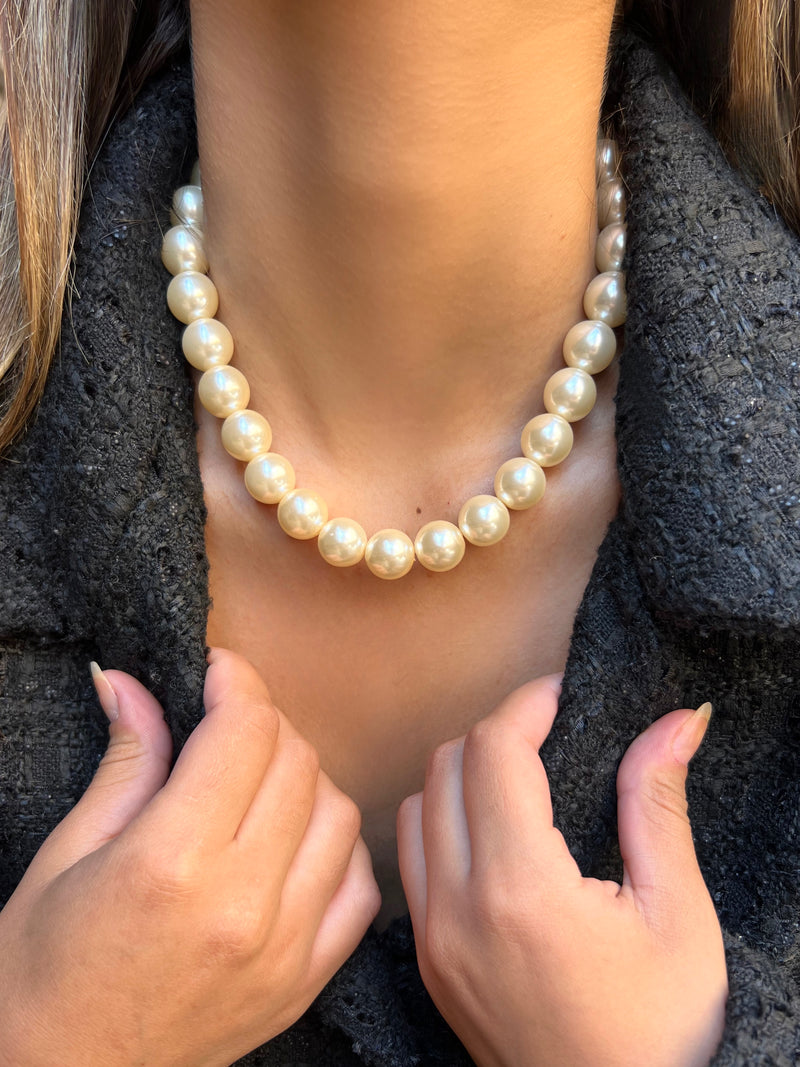 Colar De Pérolas Média 40cm