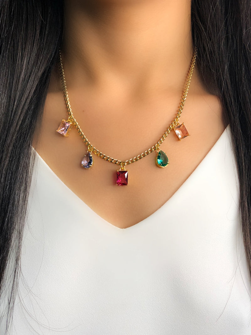 Colar Isa Corrente Grumê E  5 Formas Coloridas