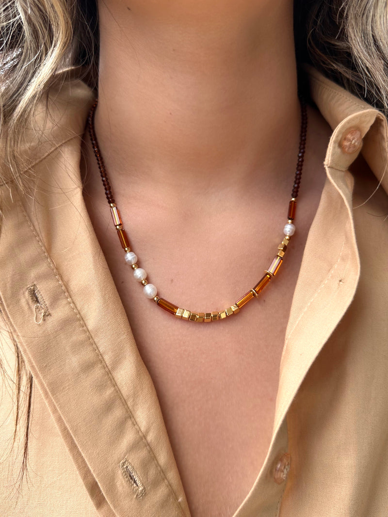 Colar Isabela Com Cristais Lapidados Marrom 45cm