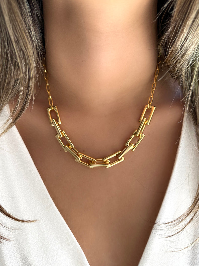 Colar Larissa Corrente Elos Retangular 45 cm