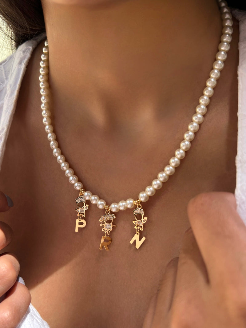 Colar 3 Filhos Cravejados Pérolas + Iniciais  45CM