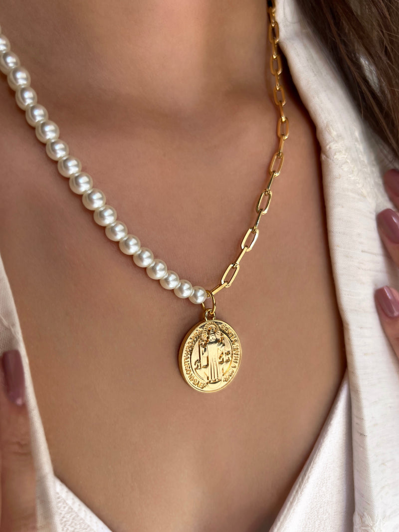 Colar São Bento Pérola Clássico Religioso Banhado A Ouro 42cm
