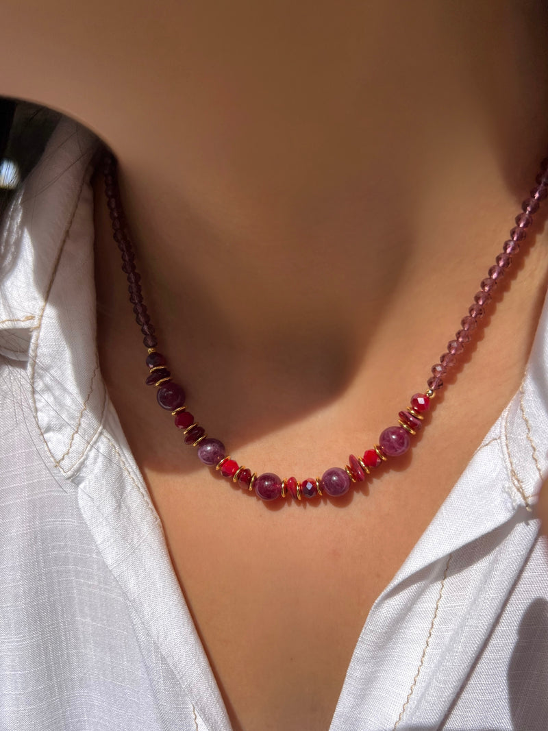 Colar Vermelho E Pedras Naturais 45cm