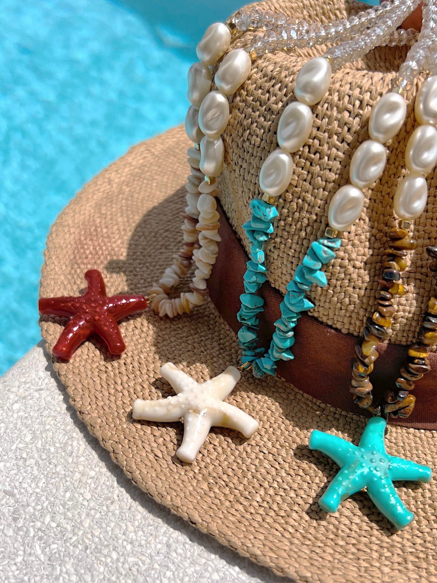 Colar Estrela Do Mar Coral Com Cascalhos Mescla Madrepérola e Pérolas Barrocas Acrílicas 45cm