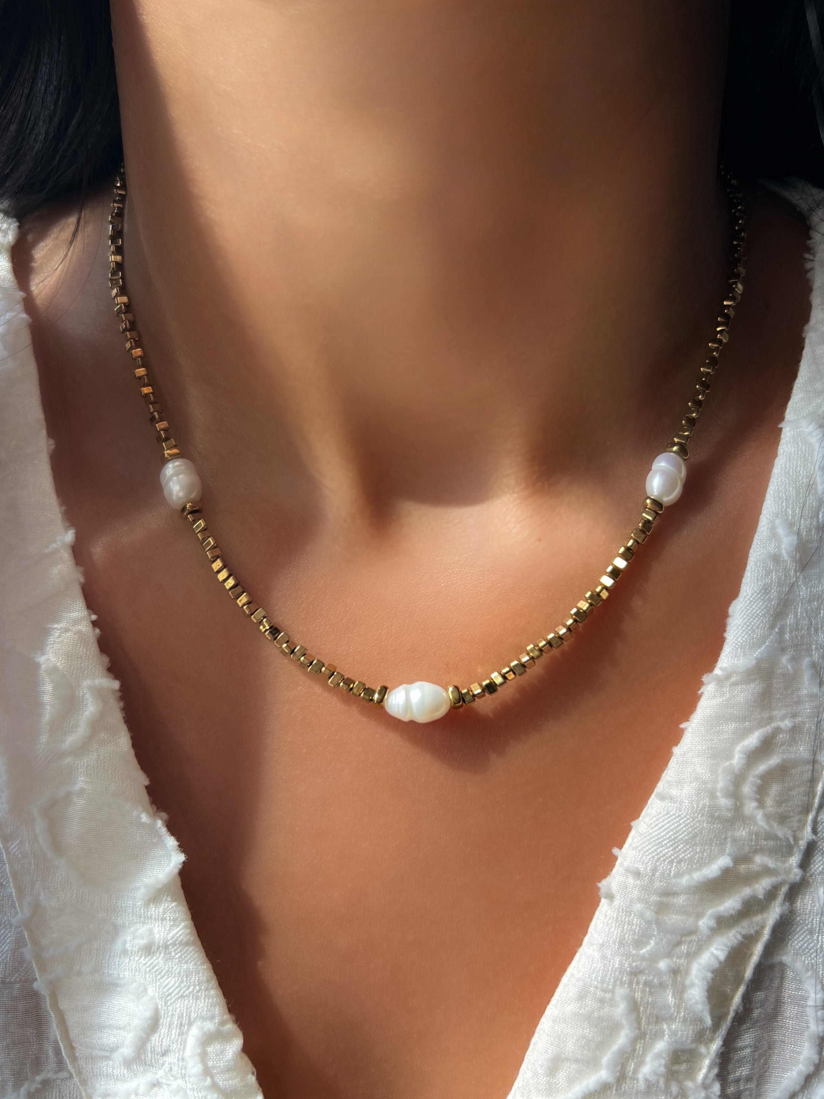 Colar Hematita Com Pérolas De Água Doce 42cm